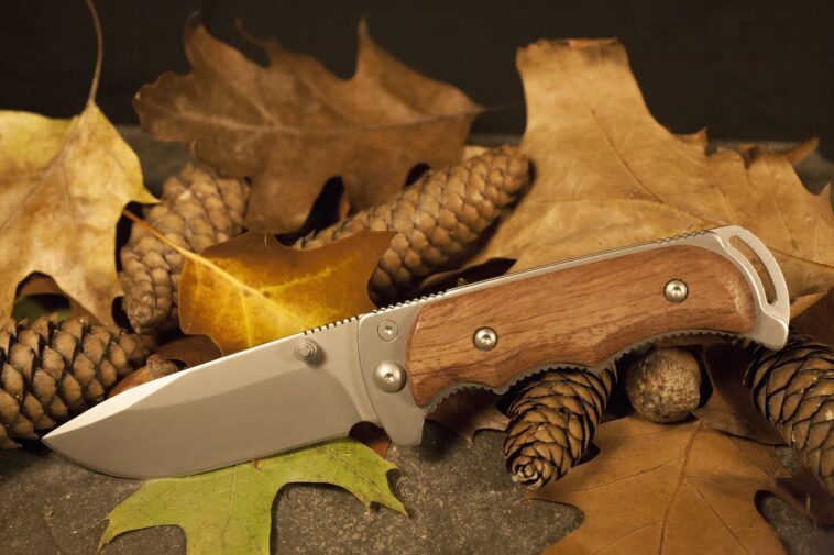 hunting tactical knife